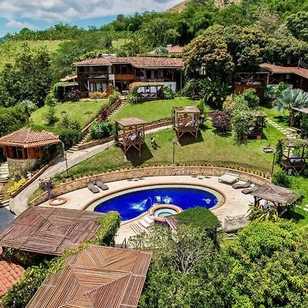 Hotel Spa La Colina Pereira Exterior foto